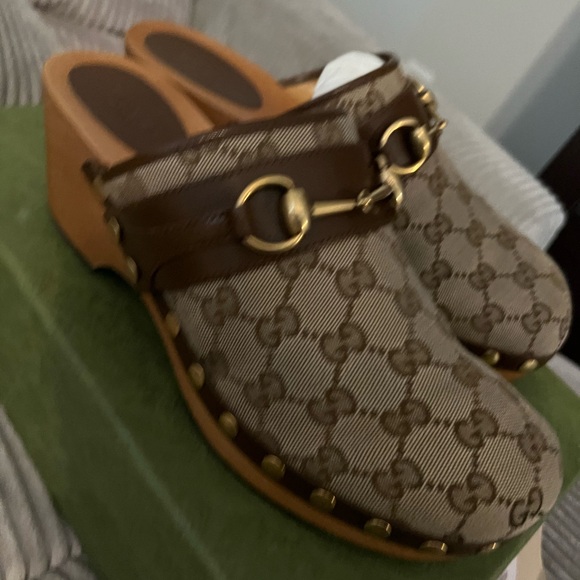 Gucci Clogs canvas and leather trim.Good condition with tags , box dust bag. - Picture 7 of 9